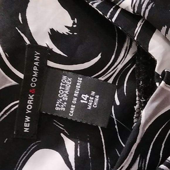 Black and white dress - Picture 3 of 6